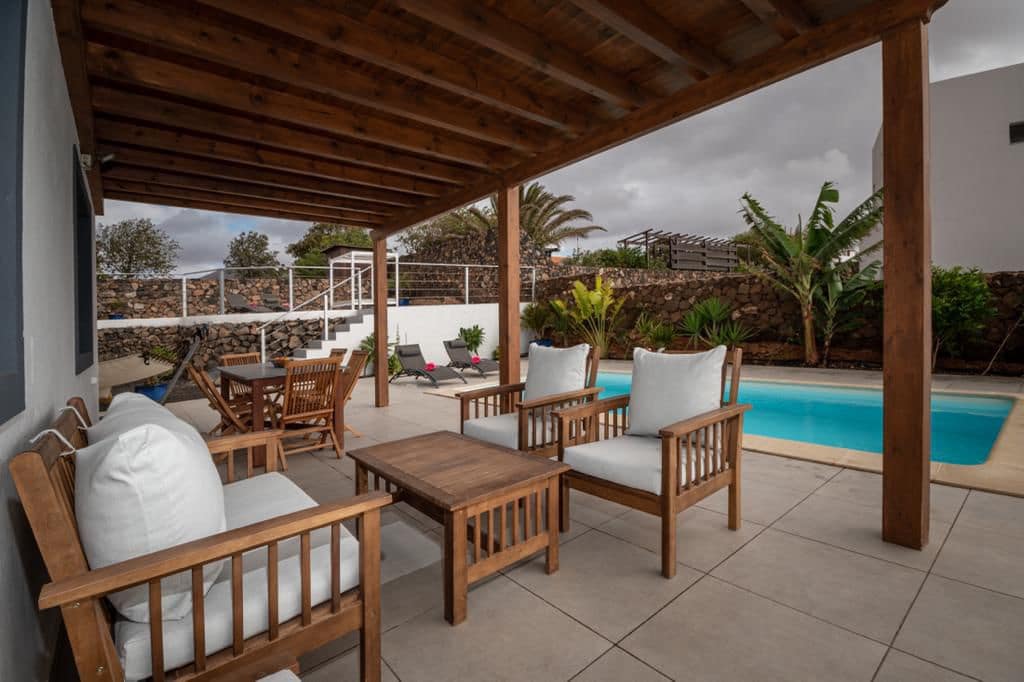 2 bedroom Villa for sale in Tindaya with pool - € 598,000 (Ref: 9816613)