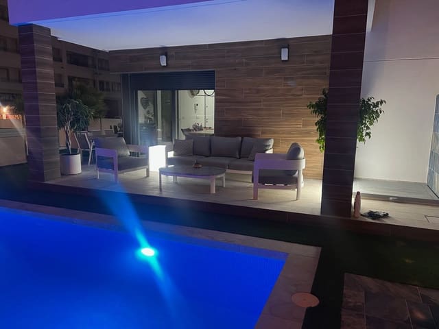 3 Zimmer Villa zu verkaufen in Vistabella, Orihuela mit Pool Garage - 489.999 € (Ref: 9733655)