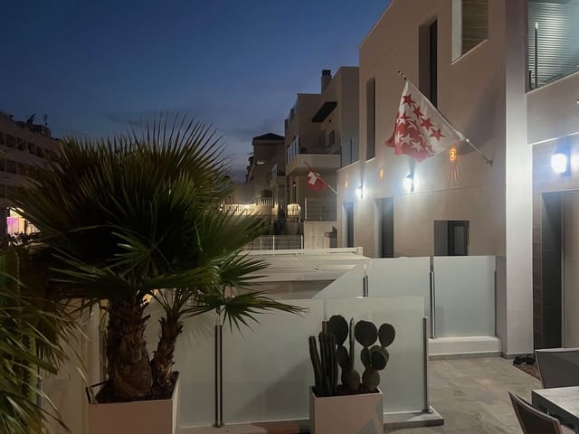 3 Zimmer Villa zu verkaufen in Vistabella, Orihuela mit Pool Garage - 489.999 € (Ref: 9733655)