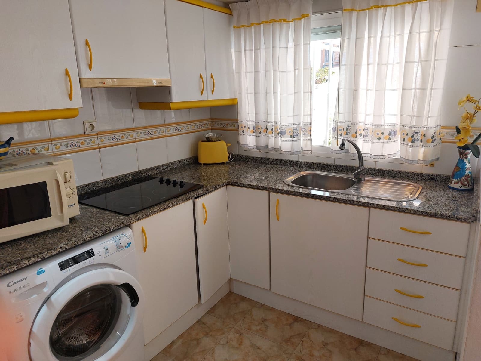 3 soverom Rekkehus til salgs i Oropesa  med garasje - € 210 000 (Ref: 9591774)