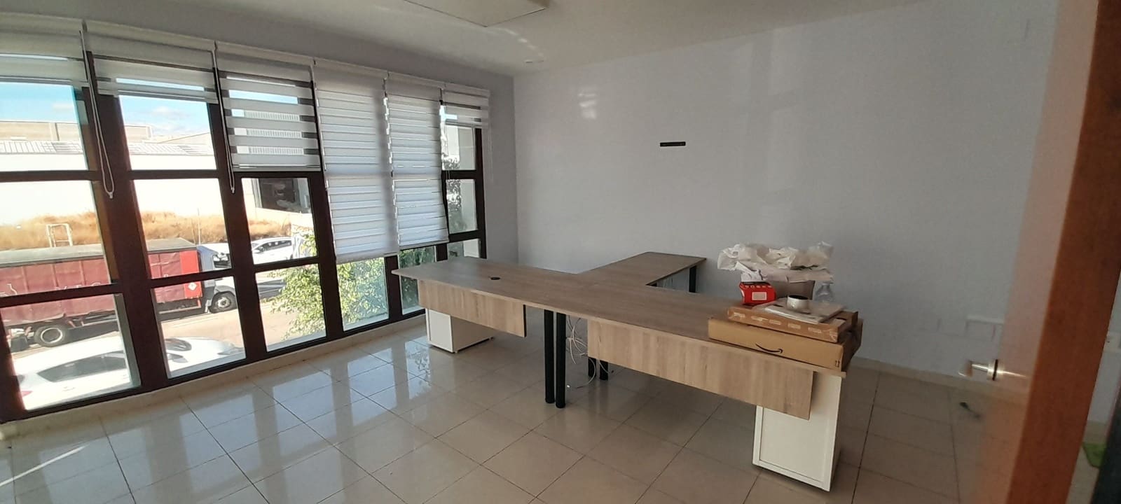 Commercial for sale in Castello de la Plana - € 580,000 (Ref: 9591776)