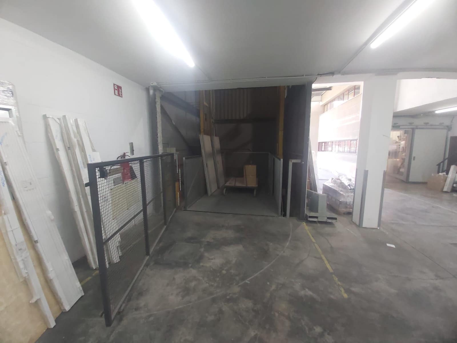 Commercial for sale in Castello de la Plana - € 580,000 (Ref: 9591776)