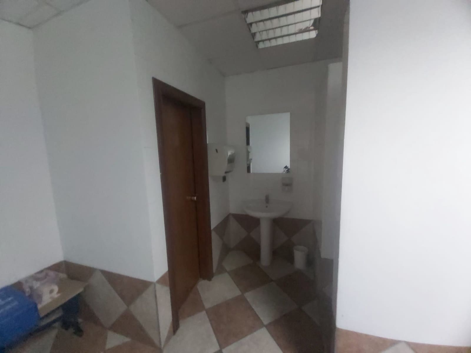 Commercial for sale in Castello de la Plana - € 580,000 (Ref: 9591776)