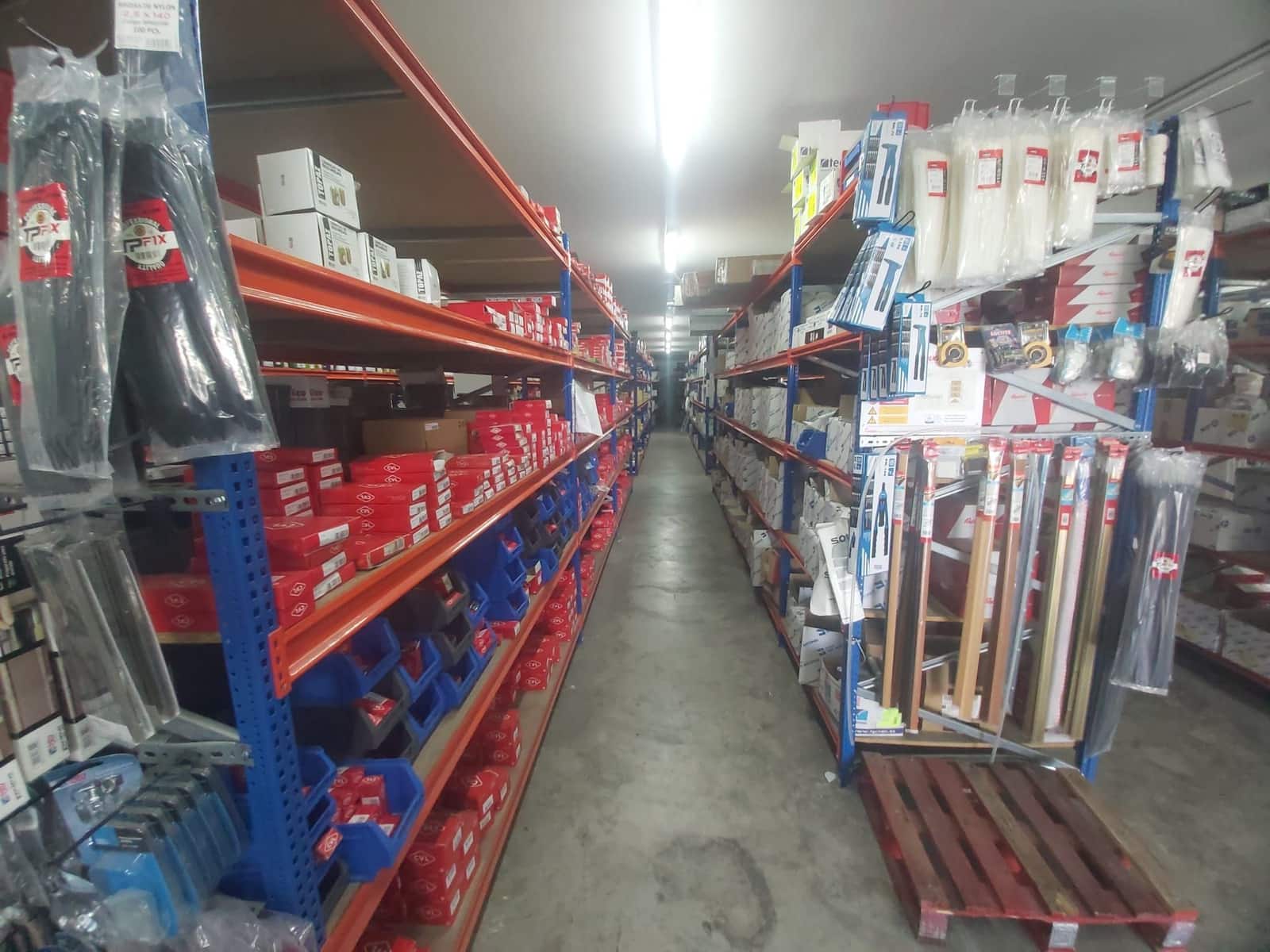 Commercial for sale in Castello de la Plana - € 580,000 (Ref: 9591776)