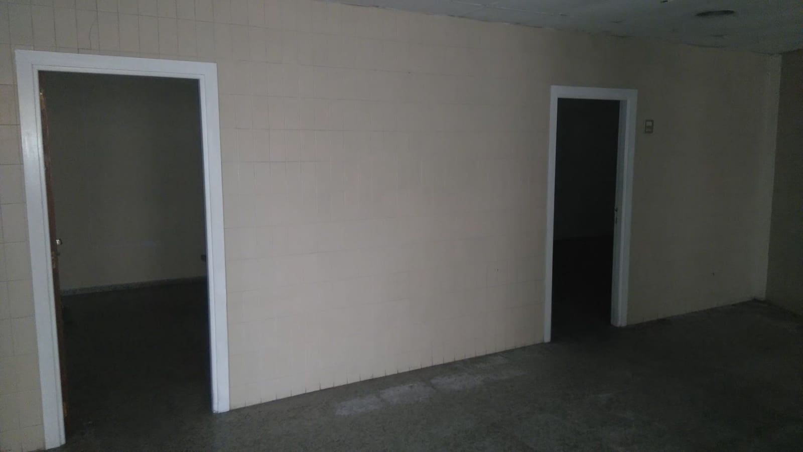 Commercial for sale in Castello de la Plana - € 138,000 (Ref: 9591777)