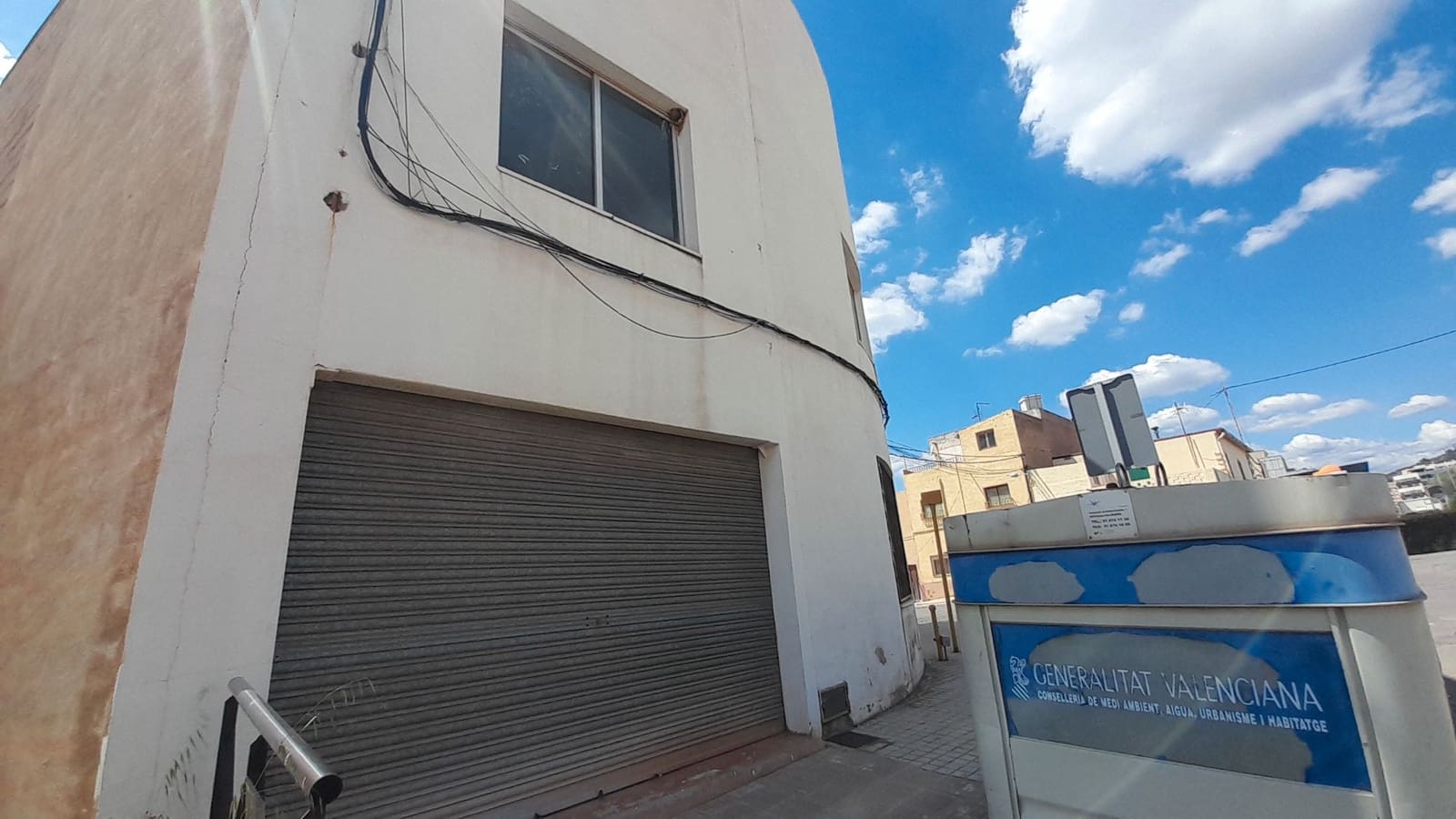 Commercial for sale in L'Alcora - € 190,000 (Ref: 9591778)