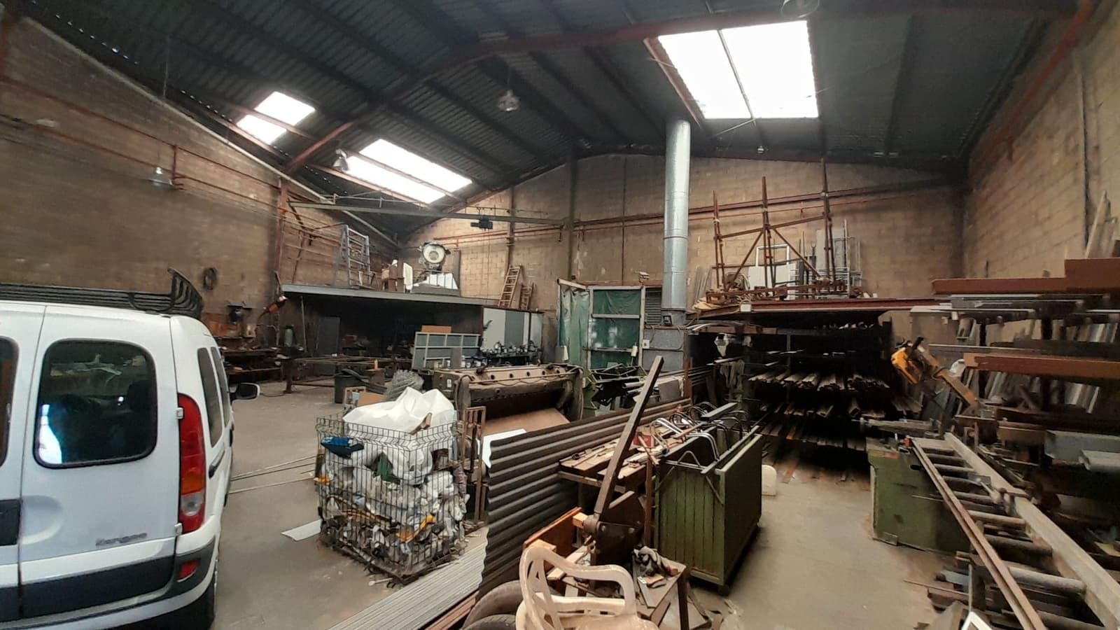 Commercial for sale in L'Alcora - € 190,000 (Ref: 9591778)