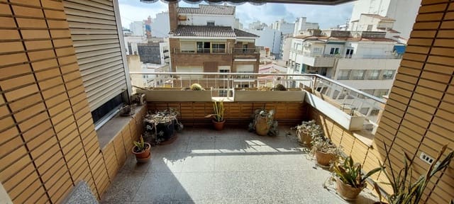 4 makuuhuone Asunto myytävänä paikassa Norte, Castelló de la Plana - 285 000 € (Ref: 9591779)