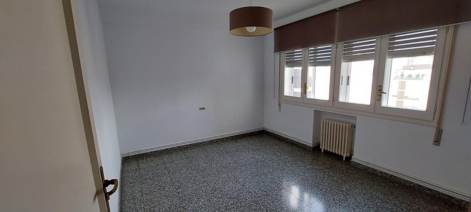 4 makuuhuone Asunto myytävänä paikassa Castello de la Plana - 285 000 € (Ref: 9591779)