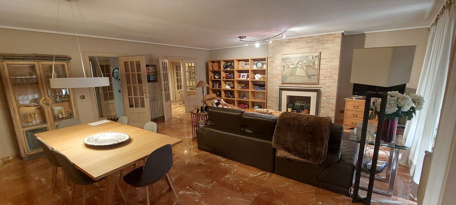 4 slaapkamer Flat te koop in Castello de la Plana met garage - € 369.000 (Ref: 9591780)