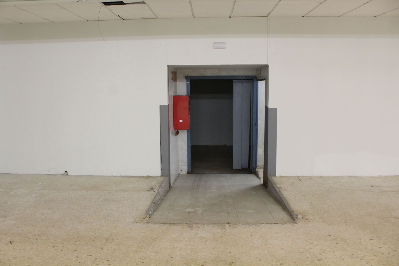 Commercial for sale in Benicassim - € 1,200,000 (Ref: 9591782)