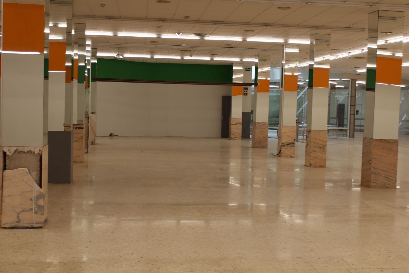 Commercial for sale in Benicassim - € 1,200,000 (Ref: 9591782)