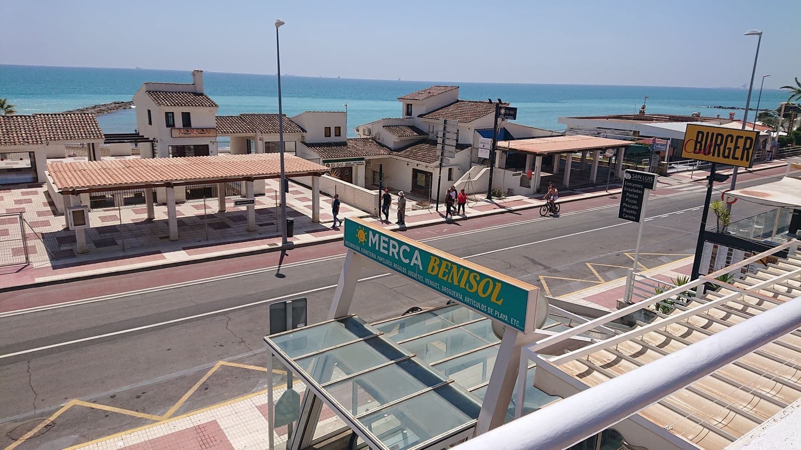 Commercial for sale in Benicassim - € 1,200,000 (Ref: 9591782)