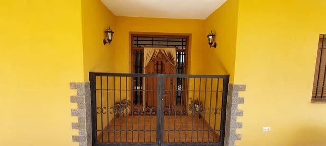 4 bedroom Finca/Country House for sale in Les Useres with garage - € 320,000 (Ref: 9591783)