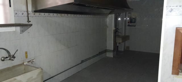 Kaupallinen vuokrattavana paikassa Centro, Castelló de la Plana - 800 € (Ref: 9591784)
