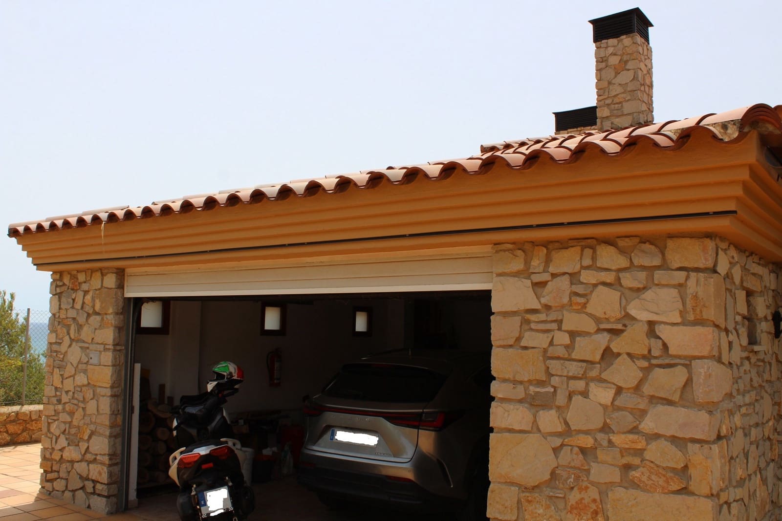 6 bedroom Villa for sale in Oropesa  with pool garage - € 2,500,000 (Ref: 9591786)