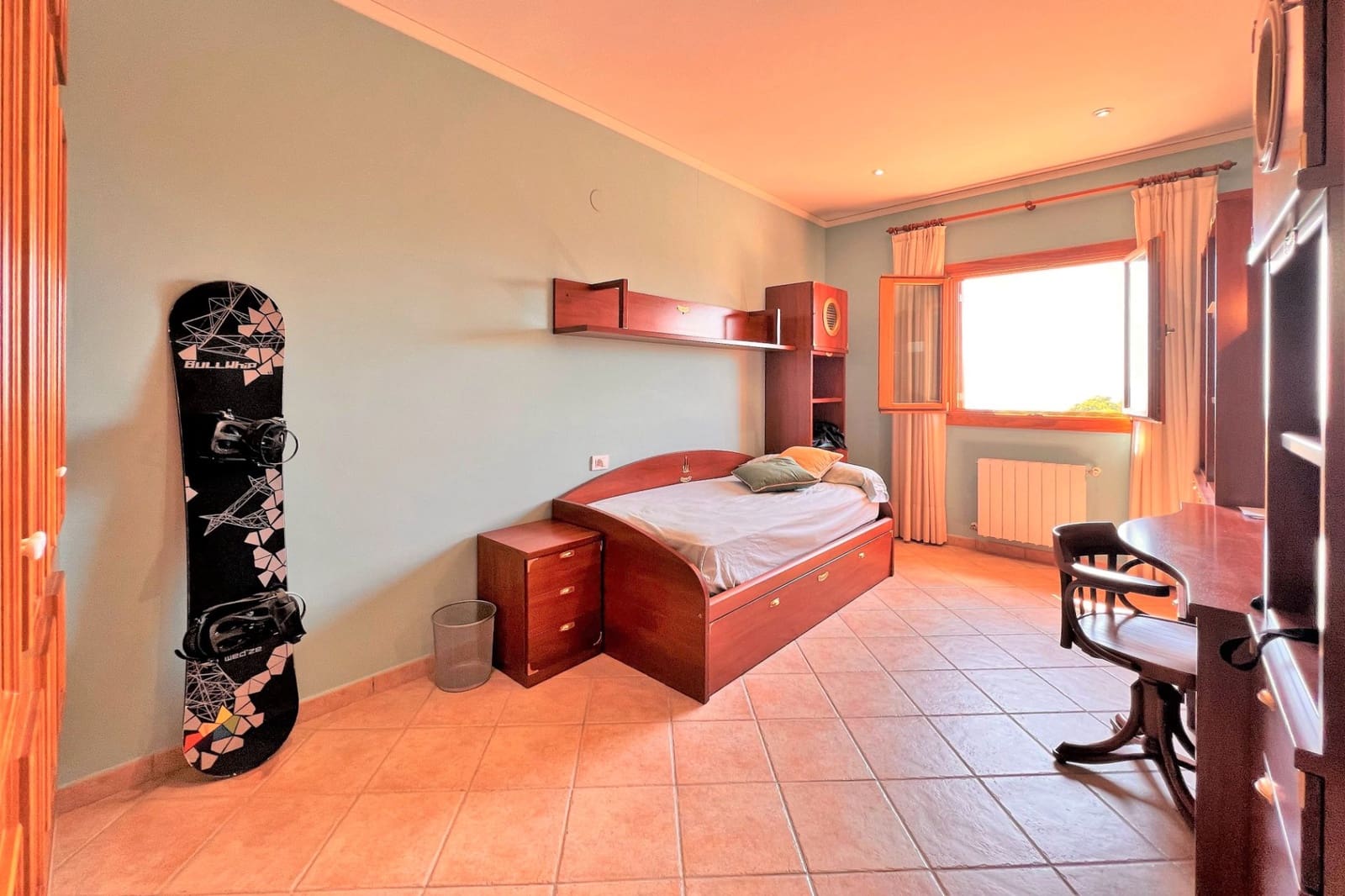 6 bedroom Villa for sale in Oropesa  with pool garage - € 2,500,000 (Ref: 9591786)