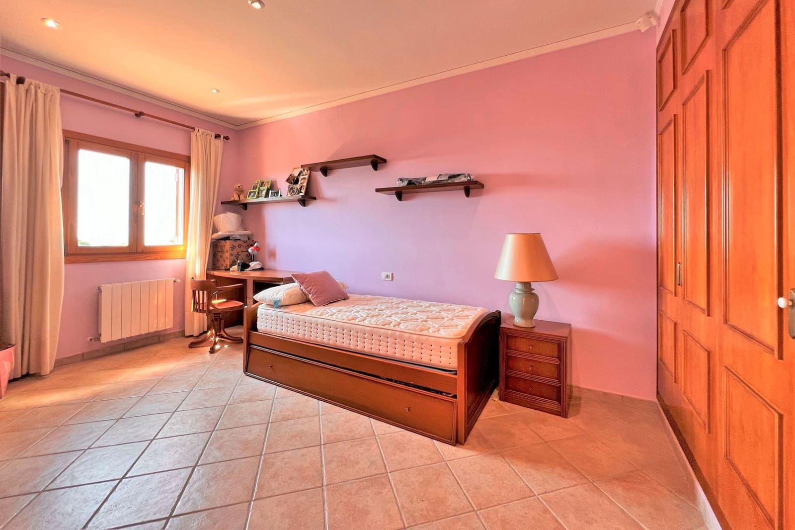 6 bedroom Villa for sale in Oropesa  with pool garage - € 2,500,000 (Ref: 9591786)