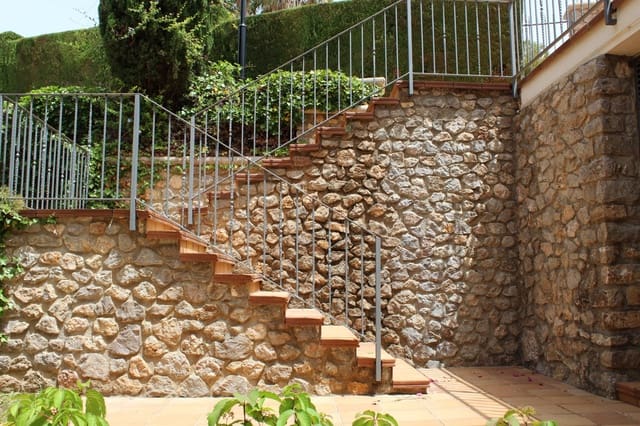 6 sovrum Villa till salu i Oropesa  med pool garage - 2 500 000 € (Ref: 9591786)