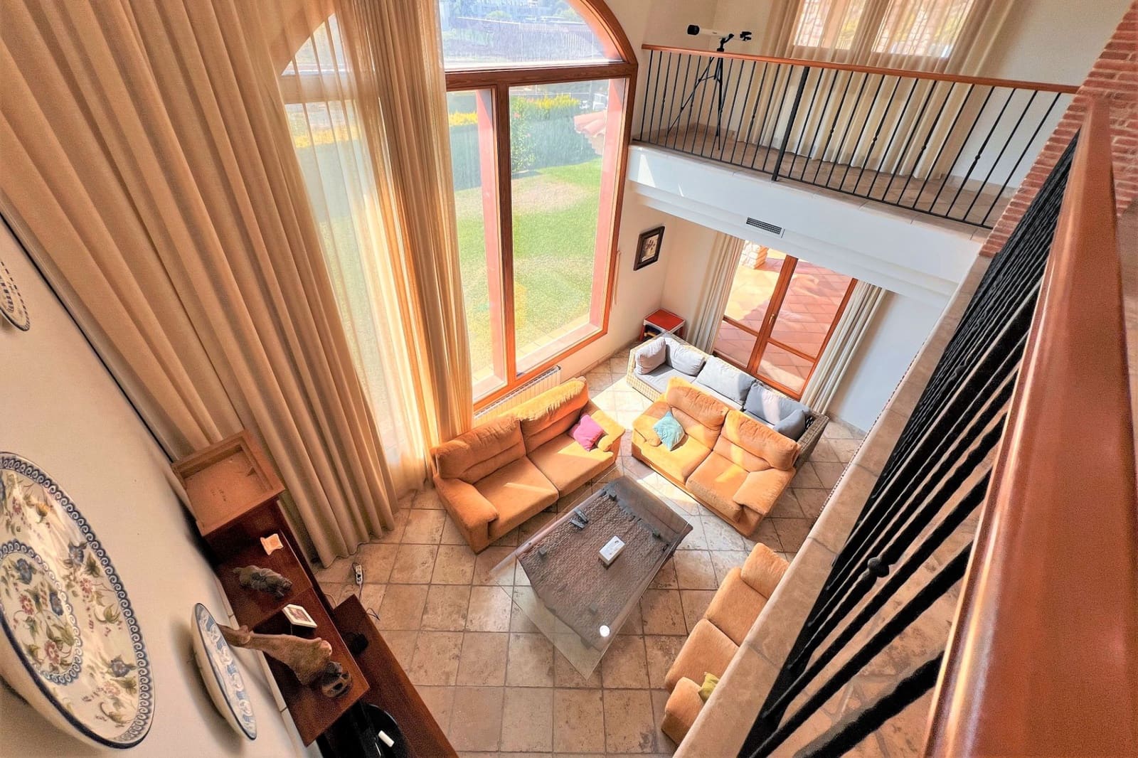 6 bedroom Villa for sale in Oropesa  with pool garage - € 2,500,000 (Ref: 9591786)