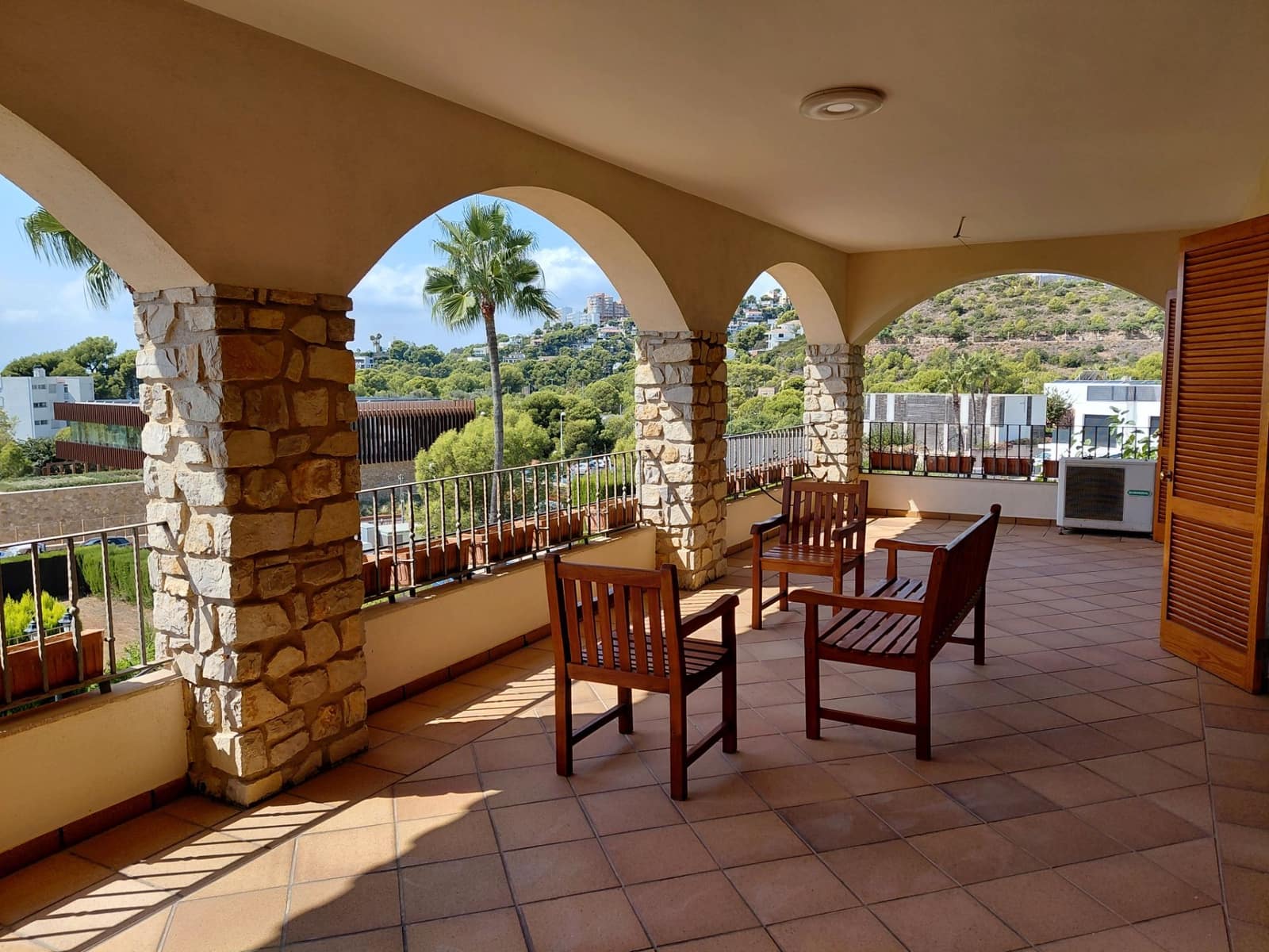 6 bedroom Villa for sale in Oropesa  with pool garage - € 2,500,000 (Ref: 9591786)