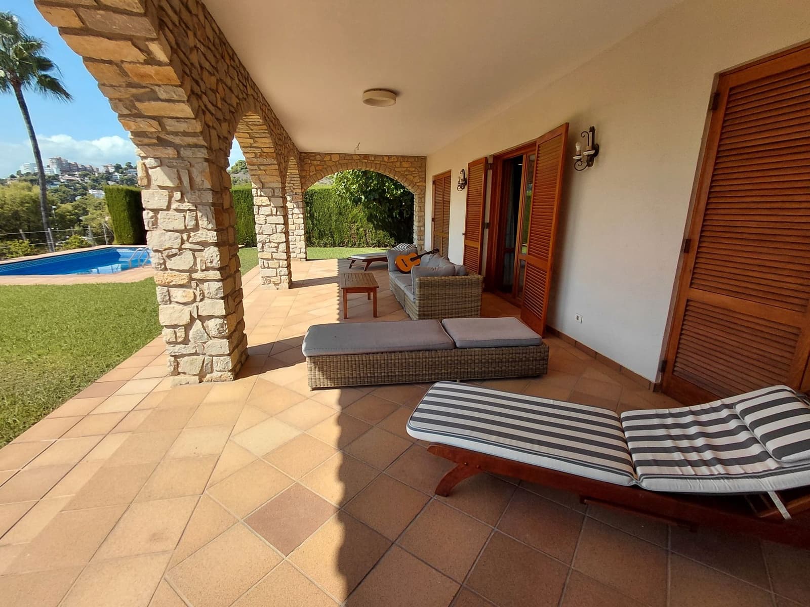 6 bedroom Villa for sale in Oropesa  with pool garage - € 2,500,000 (Ref: 9591786)