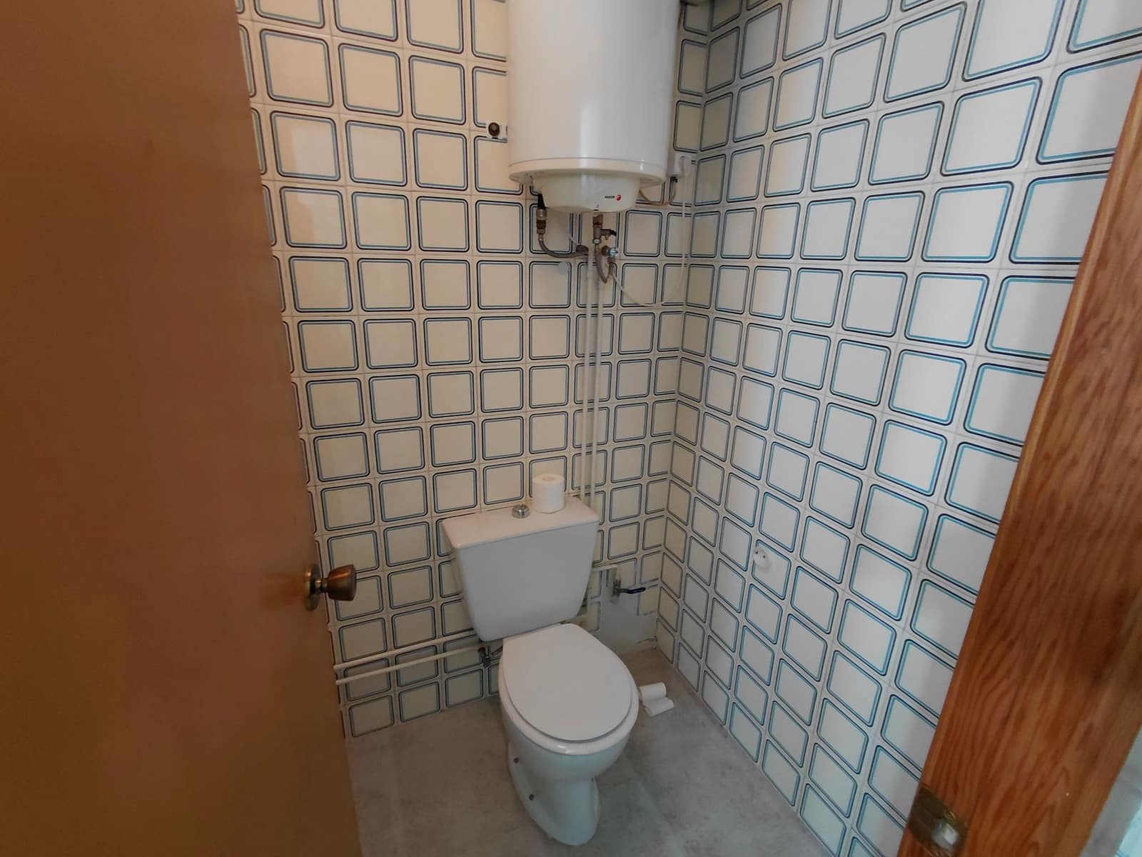 Office for sale in Castello de la Plana - € 143,000 (Ref: 9591789)