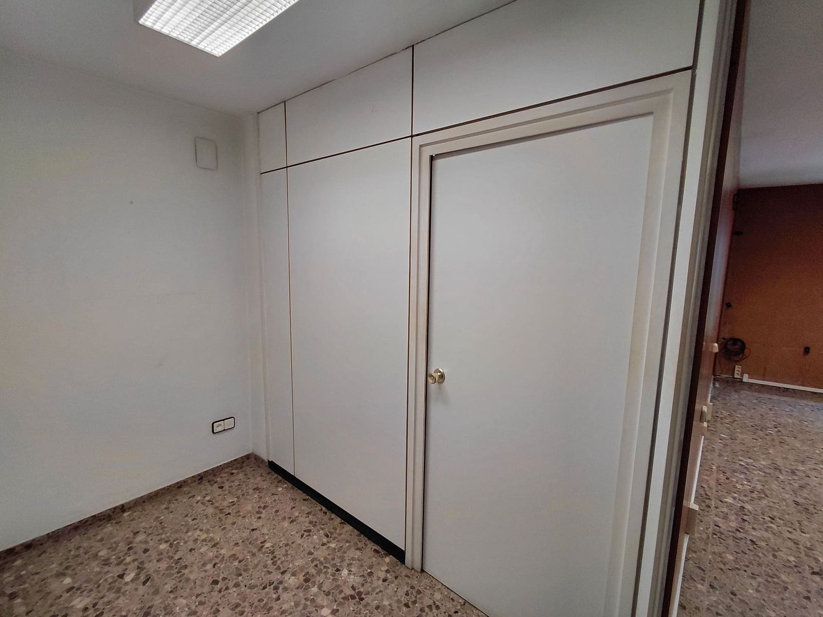 Office for sale in Castello de la Plana - € 143,000 (Ref: 9591789)