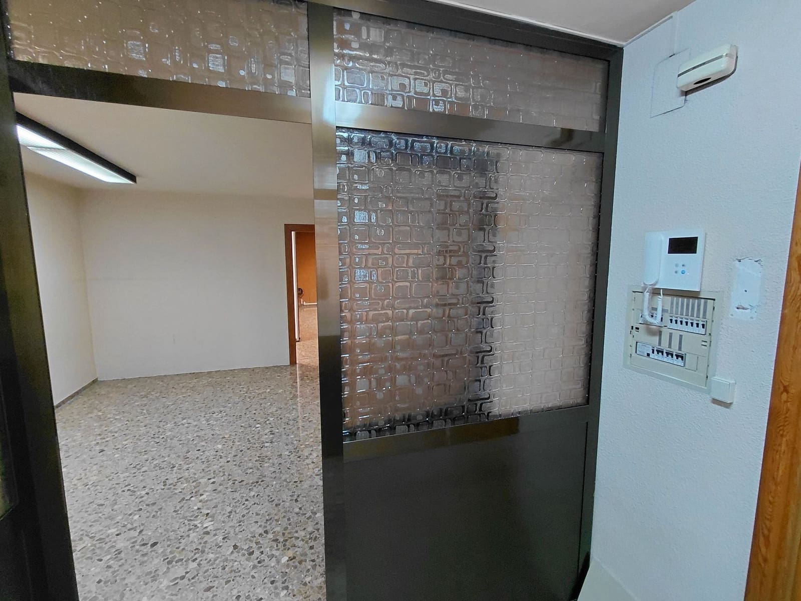 Office for sale in Castello de la Plana - € 143,000 (Ref: 9591789)