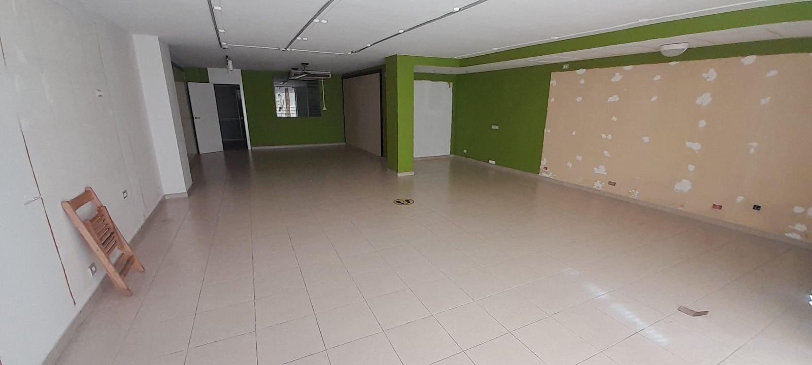 Commercial for sale in Castello de la Plana - € 169,000 (Ref: 9591790)