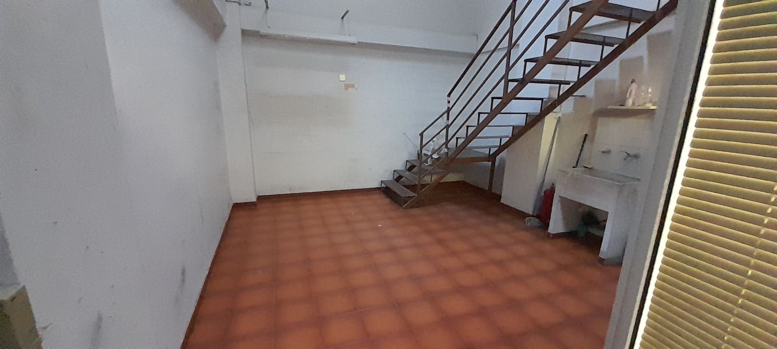 Commercial for sale in Castello de la Plana - € 169,000 (Ref: 9591790)