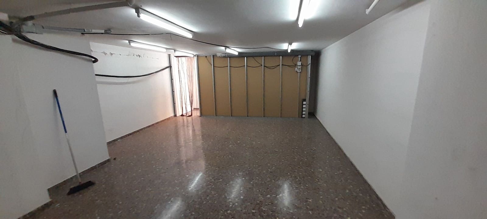 Commercial for sale in Castello de la Plana - € 169,000 (Ref: 9591790)