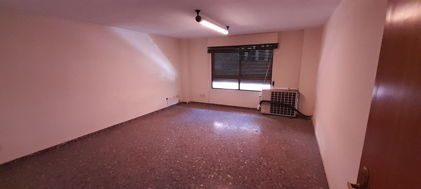 Commercial for sale in Castello de la Plana - € 169,000 (Ref: 9591790)