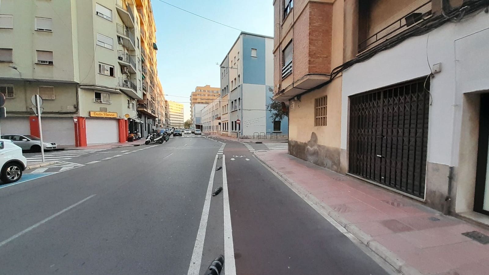 Commercial for rent in Castello de la Plana - € 400 (Ref: 9591792)