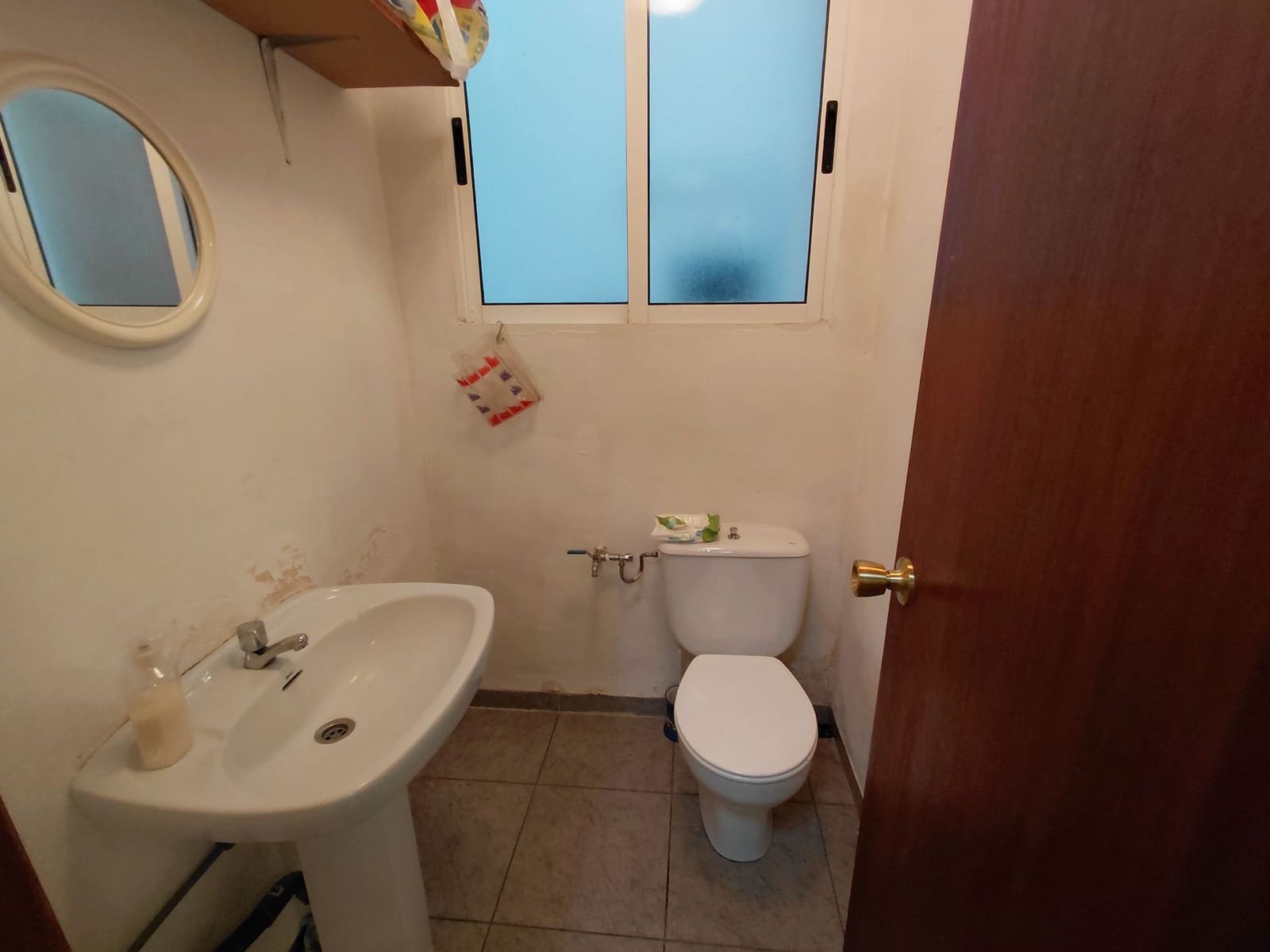 Commercial for sale in Castello de la Plana - € 59,000 (Ref: 9591793)