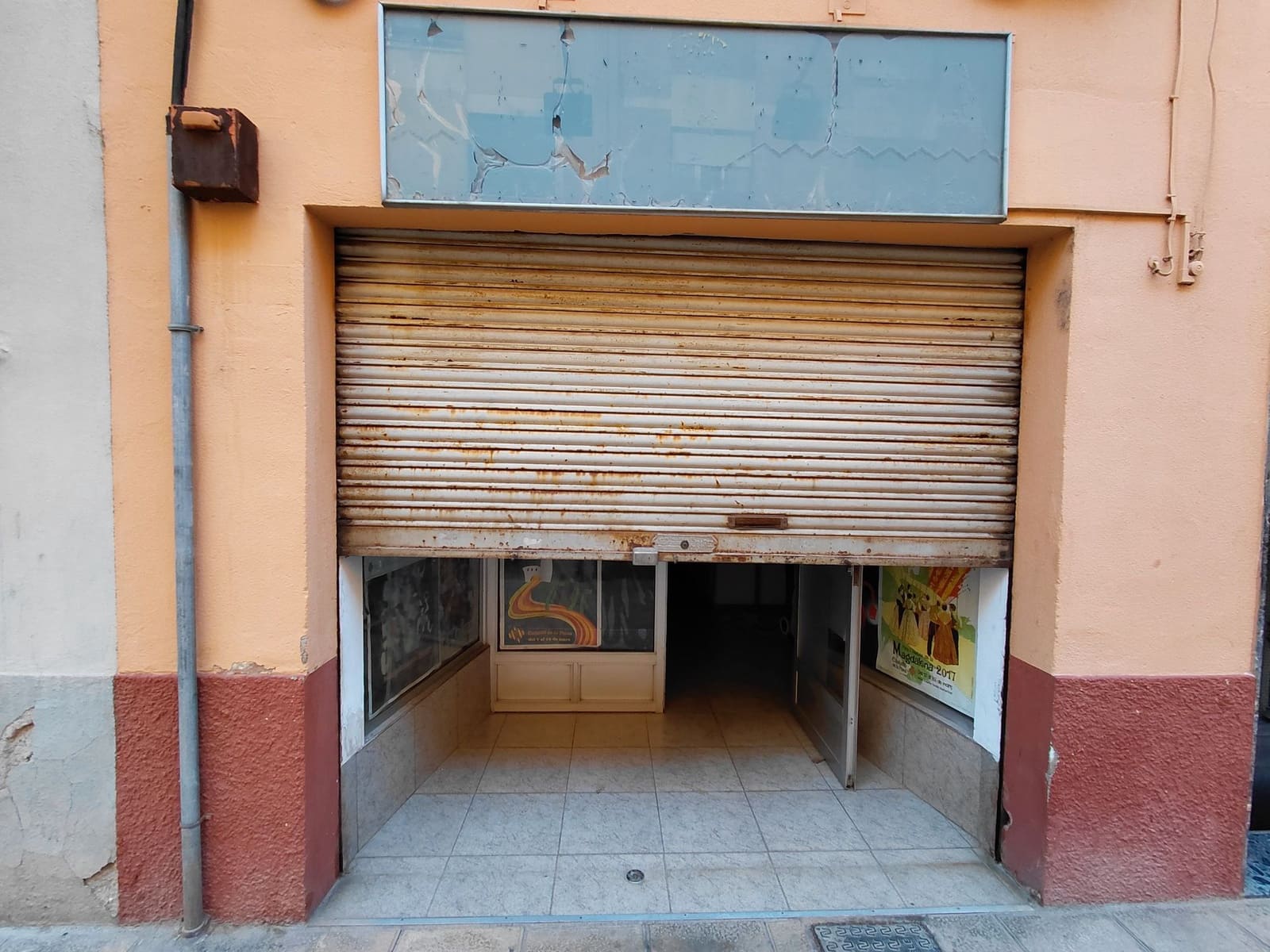 Commercial for sale in Castello de la Plana - € 59,000 (Ref: 9591793)