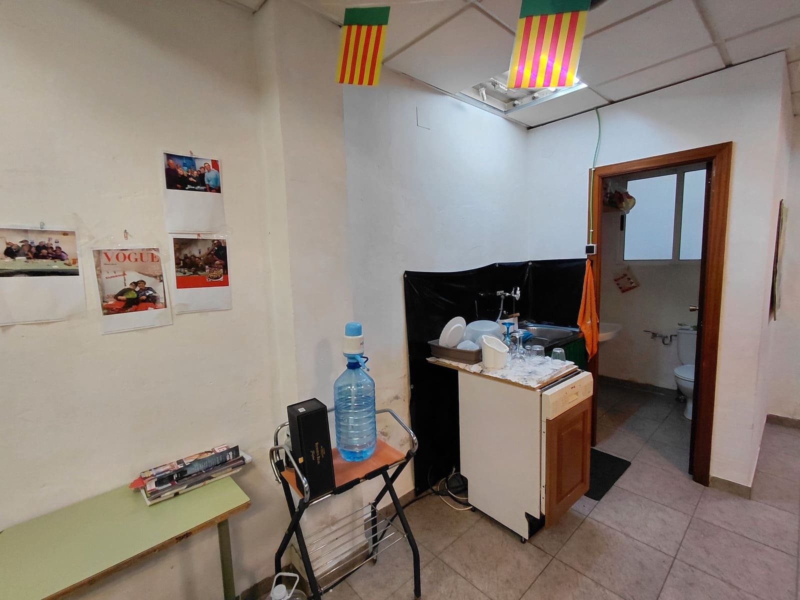 Commercial for sale in Castello de la Plana - € 59,000 (Ref: 9591793)