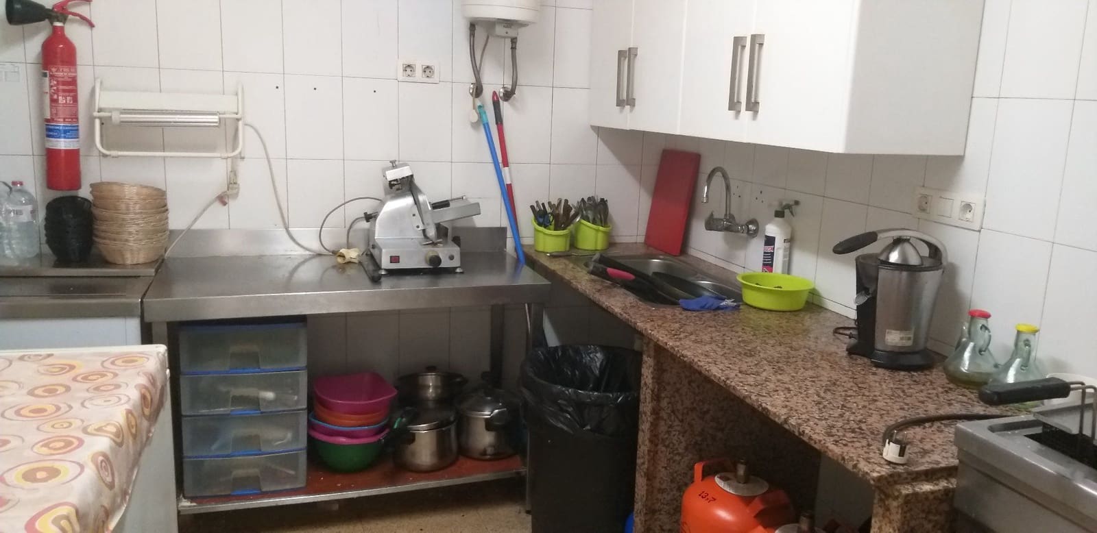 Commercial for sale in Castello de la Plana - € 159,000 (Ref: 9591794)