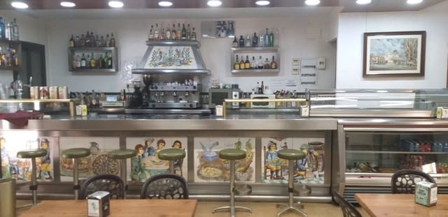 Erhverv til salg i Norte, Castelló de la Plana - € 159.000 (Ref: 9591794)