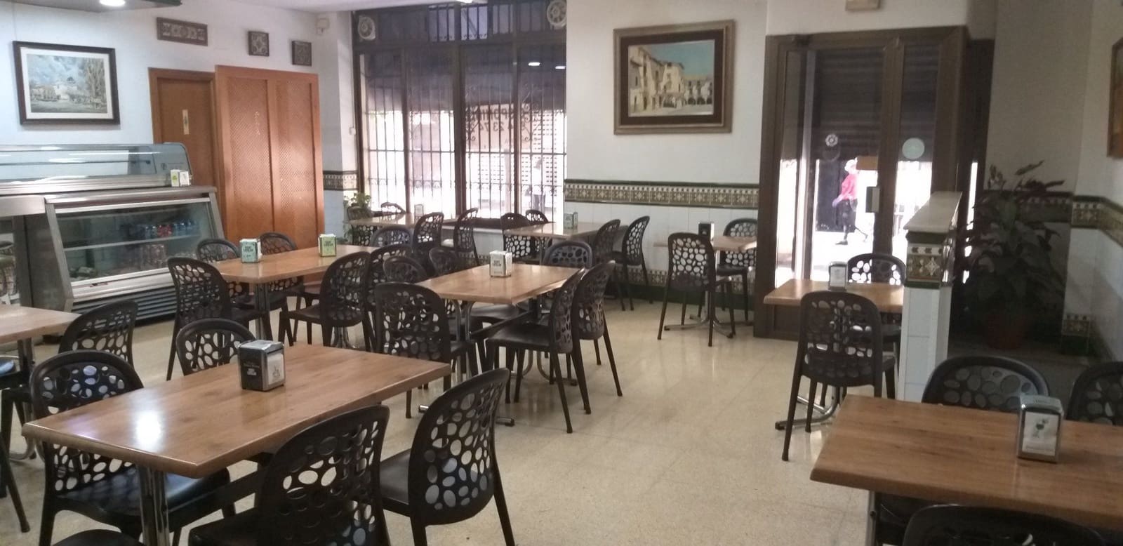 Commercial for sale in Castello de la Plana - € 159,000 (Ref: 9591794)