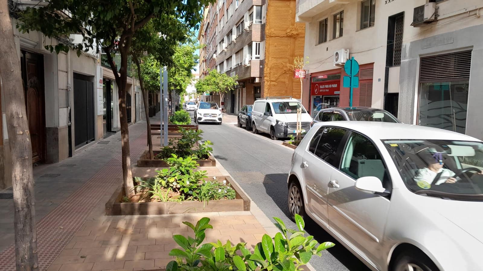 Commercial for sale in Castello de la Plana - € 159,000 (Ref: 9591794)