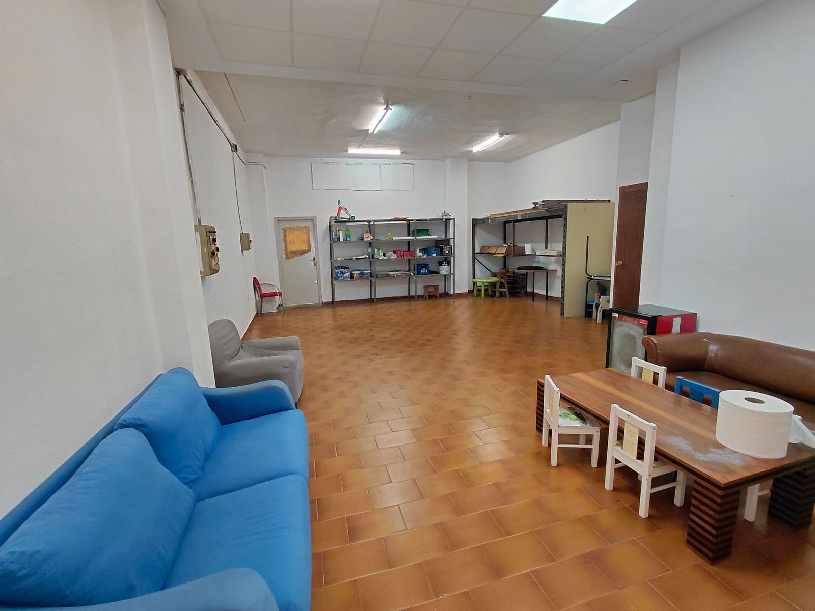 Commercial for sale in Castello de la Plana - € 99,000 (Ref: 9591795)