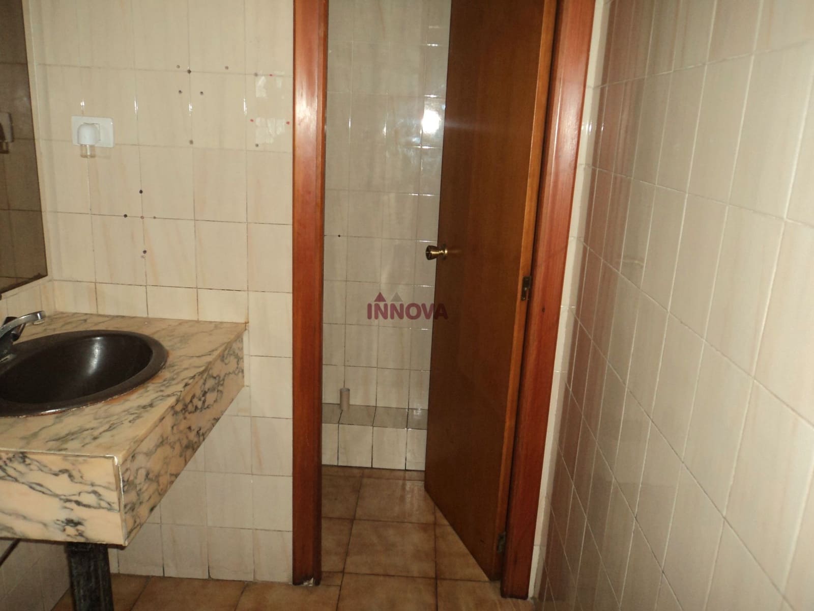 Commercial for sale in Castello de la Plana - € 129,000 (Ref: 9591796)