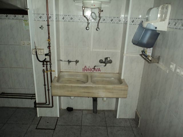 Kaupallinen myytävänä paikassa Centro, Castelló de la Plana - 129 000 € (Ref: 9591796)