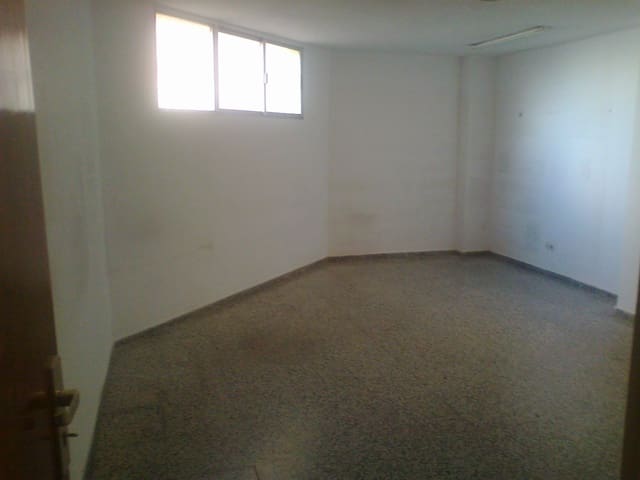 Erhverv til salg i Norte, Castelló de la Plana - € 138.000 (Ref: 9591797)