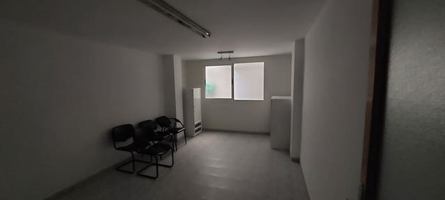 Erhverv til salg i Norte, Castelló de la Plana - € 99.000 (Ref: 9591799)