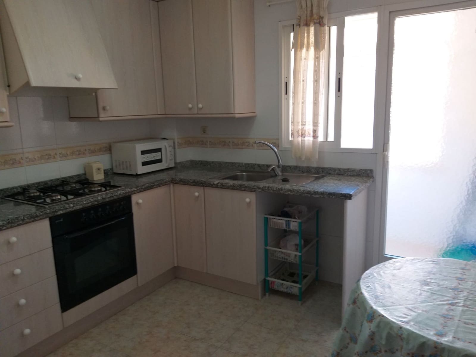 2 quarto Apartamento para arrendar em Castello de la Plana com garagem - 650 € (Ref: 9593306)