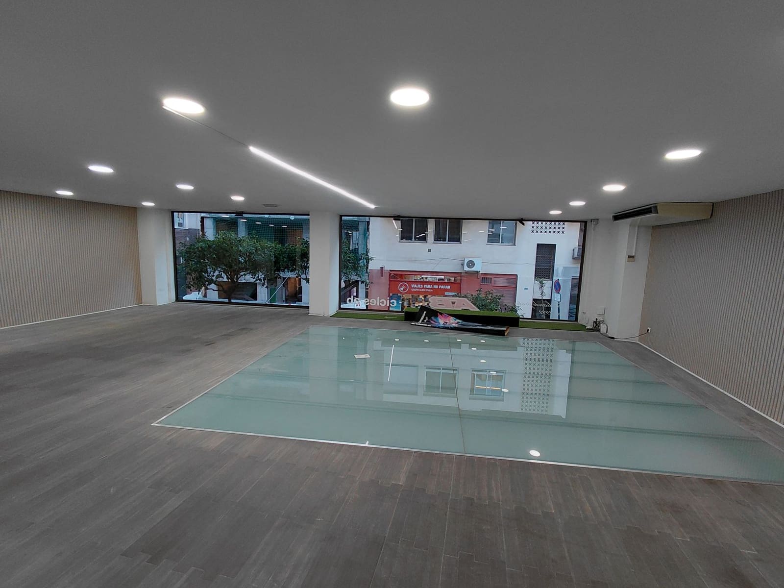 Kaupallinen vuokrattavana paikassa Castello de la Plana - 1 350 € (Ref: 9593307)