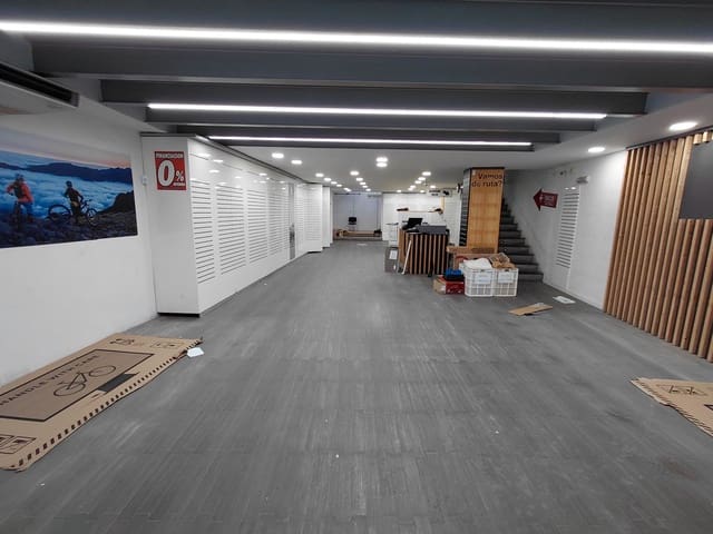 Kaupallinen vuokrattavana paikassa Norte, Castelló de la Plana - 1 350 € (Ref: 9593307)