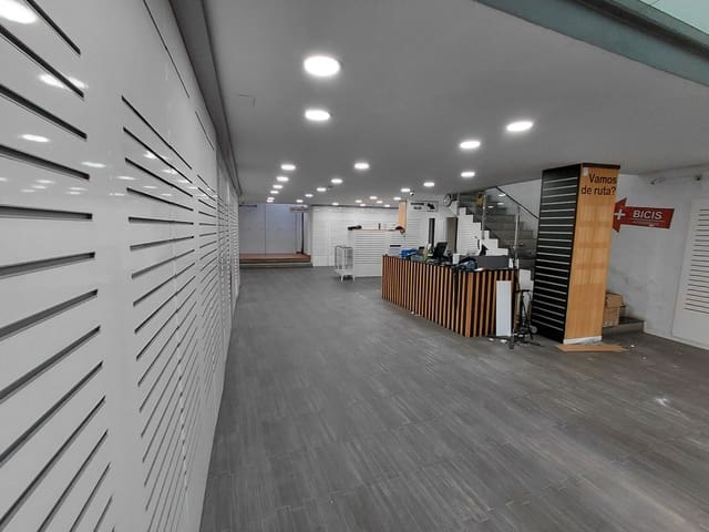 Kaupallinen vuokrattavana paikassa Norte, Castelló de la Plana - 1 350 € (Ref: 9593307)